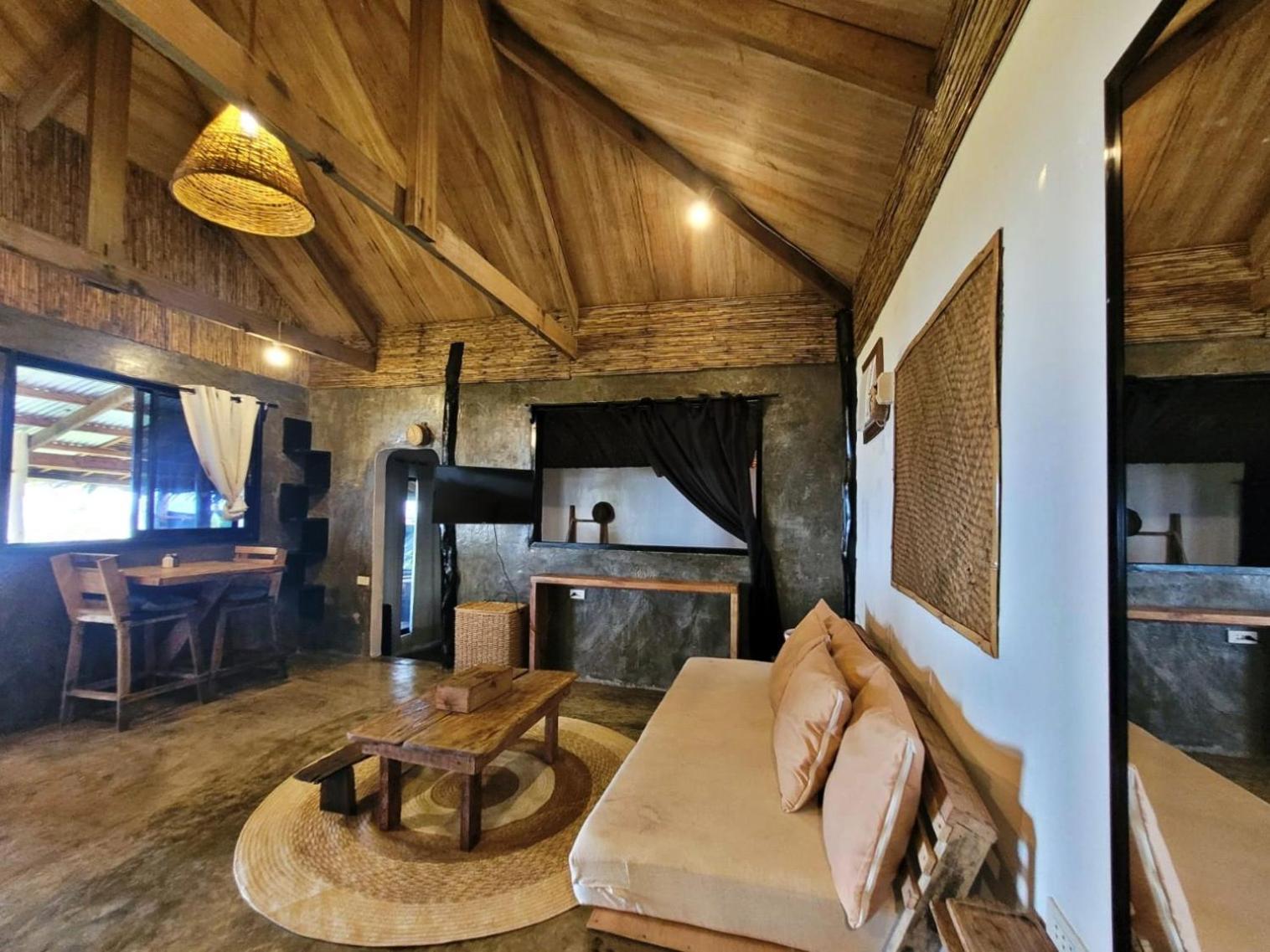 Tarzan'S House Hotel General Luna  Luaran gambar